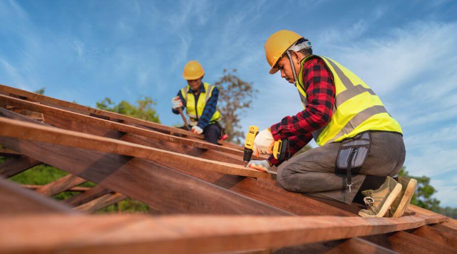 Professional gutter cleaning in Marina, CA